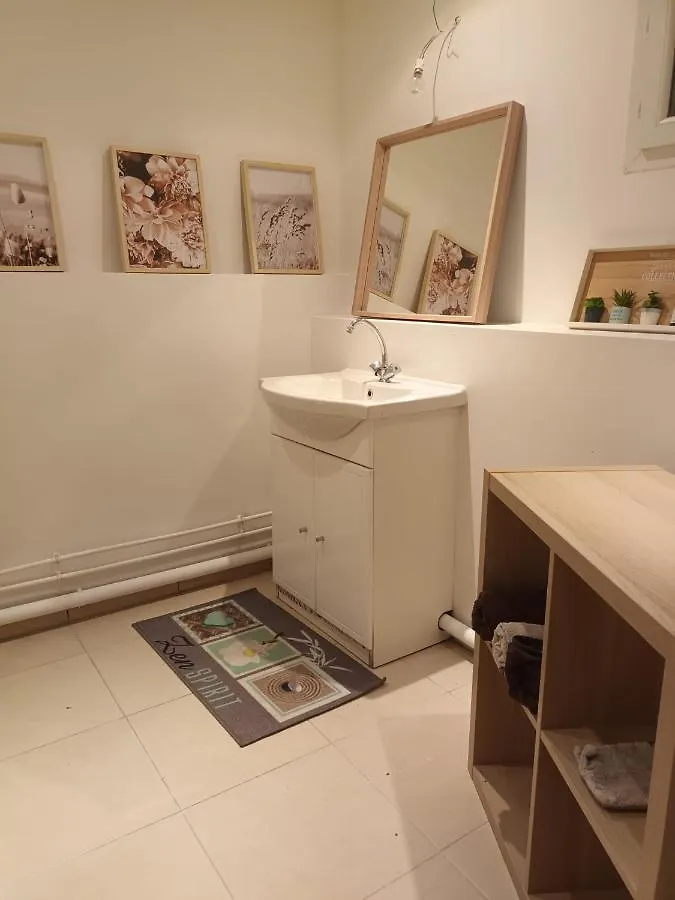 Location Venelles Villa